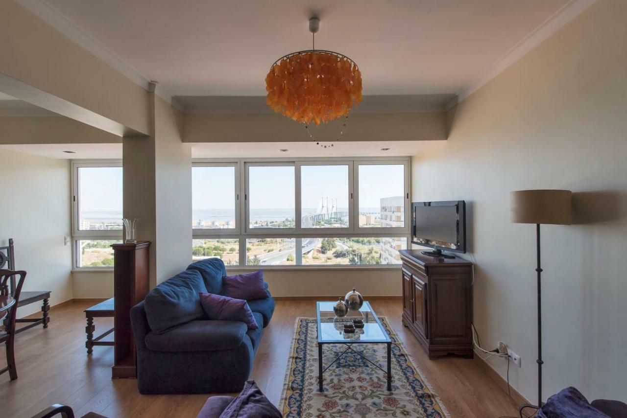 Apartment A View To The River Tejo By Sixtyfive Boutique Lissabon